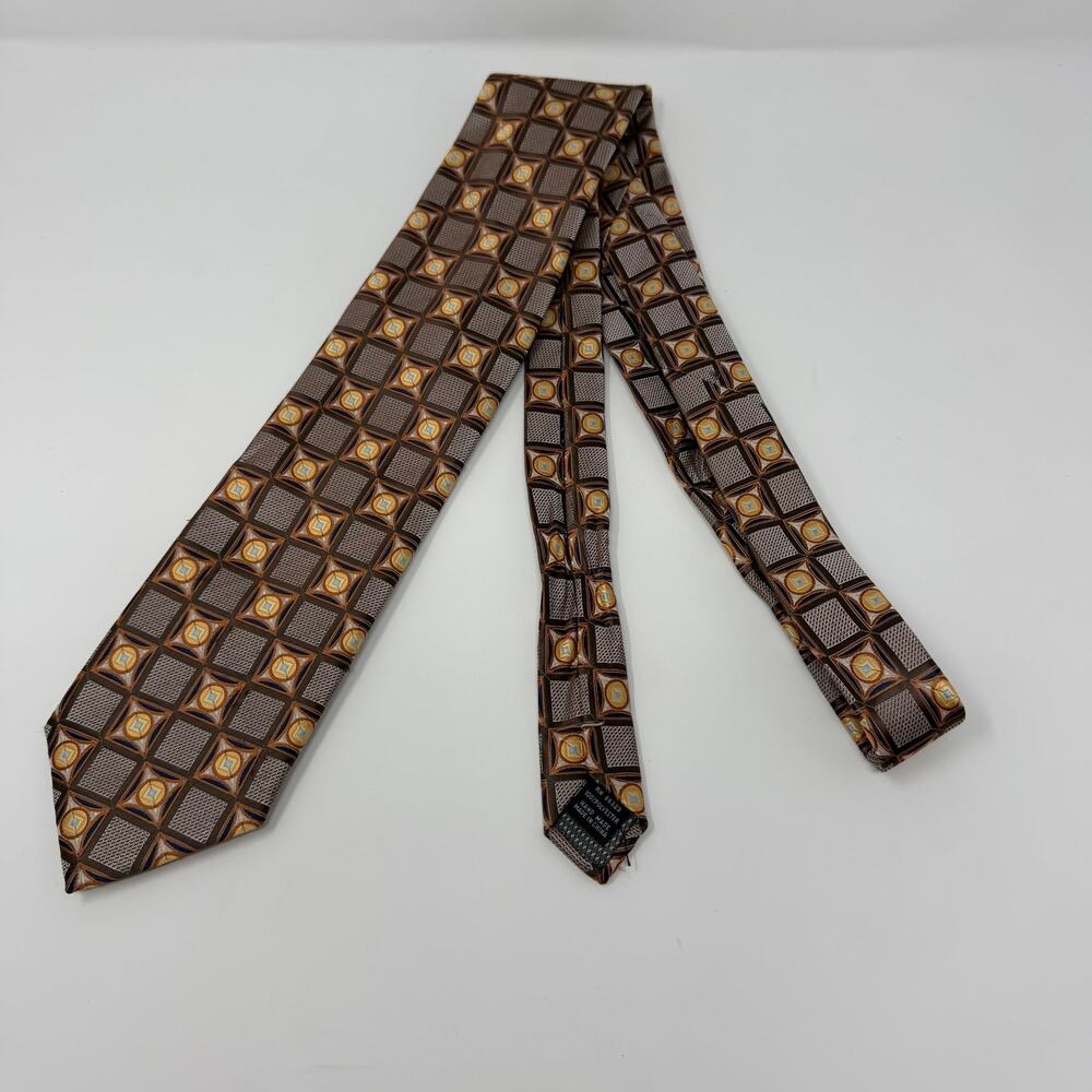 Bergamo New York Vintage Geometric Silk-Look Tie